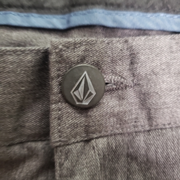 Volcom Shorts Mens 32 Gray Chino Preppy Casual Men's - Picture 11 of 12